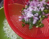 முட்டைகோஸ் கேப்ஸிகம் பகோடா ரெசிபி ஸ்டேப் 2 புகைப்படம்