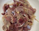 Hình bước làm 1 của món Cải chua xào mề gà