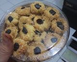 Foto langkah ke 4 dari resep Thumprid Toping Blueberry or Coklat Dcc.
