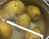Foto del passaggio 1 della ricetta Gnocchi di zucca gratinati con crema di porri e formaggio d'alpe