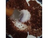 A picture of step 1 of Chocolate and Roasted Almond Ice-cream.