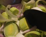 A picture of step 1 of Onion and Leek Soup.