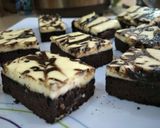 Foto langkah ke 11 dari resep Choco brownies with cream cheese.