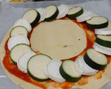 Foto del paso 4 de la receta: Corona de calabacín y rulo de cabra