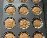 A picture of step 3 of Banana-chocolate protein muffins.