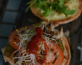 Foto del paso 3 de la receta: Hamburguesa de pollo delicatessen