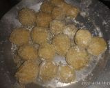 A picture of step 4 of Cheese balls.