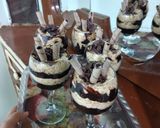 عکس مرحله 1 از دستور فرنی شکلاتی بیسکو 😋