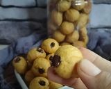 Foto langkah ke 7 dari resep (536) Soes Kering Crunchy isi Coklat.
