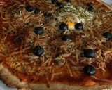 Foto del paso 2 de la receta: Pizza 4 estaciones casera