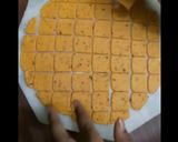  पिज़्ज़ा चिट चैट मठरी (Pizza chit chat mathri recipe in hindi) रेसिपी चरण 4 फोटो