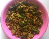 कांदा पात झुणका (Kanda Pat Zunka Recipe In Marathi) रेसिपी स्टेप 3 फोटो 