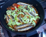 Foto del paso 10 de la receta: Boquerones en escabeche Urrutia de pepinos, alcaparras y aceto