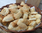 Foto del paso 6 de la receta: Bizcochitos y Cuernitos