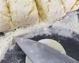 Фото кроку 2 до Сирники 👌.
