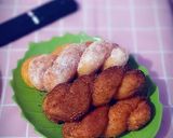 Foto langkah ke 8 dari resep Kkwabaeggi or Korean Twisted Donuts.