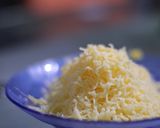 Foto langkah ke 4 dari resep Soes Kering Keju by Tintin Rayner.