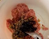 รูปขั้นตอนการทำที่ 1 ของ ขนมปังหน้าหมูขอบฮอทดอกชีส