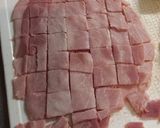Une image de l'étape 2 de Pizza blanche au jambon et pecorino.
