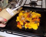 Foto del paso 11 de la receta: Ananá con ensalada de frutas tibia y helado