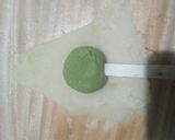Foto langkah ke 5 dari resep Bakpia Pop dan Bakpia kering isi Matcha.