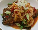 Foto langkah ke 5 dari resep Gurami Asam Manis Pedas.