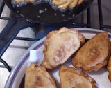 Foto del paso 11 de la receta: Empanadas de carne cortada a cuchillo 100% caseras