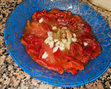 Foto del paso 2 de la receta: Ensalada de pimientos exprés