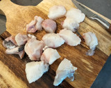 Foto del paso 11 de la receta: Falso arroz de coliflor con rape, gambas y alcachofas