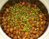 स्प्राउट्स चाट (Sprouts chaat recipe in hindi) रेसिपी चरण 2 फोटो