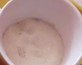 A picture of step 1 of Tri colour star shape semolina sandesh.