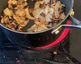 A picture of step 1 of Brown chicken.