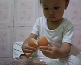 Foto langkah ke 2 dari resep Pancake Buah Naga Keju.