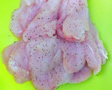Foto del paso 3 de la receta: Pechuga de pollo tandoori con arroz blanco aromatizado