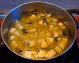 A picture of step 2 of Chilled Zucchini and Melon Soup.