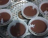 Foto langkah ke 4 dari resep Bolu Kukus Mekar Chocolatos (Tanpa Mixer).
