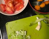 Foto langkah ke 1 dari resep Tomato eggs stir fry.