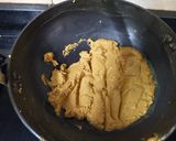 A picture of step 5 of Besan Burfi.