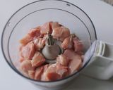 Hình bước làm 2 của món Thịt GÀ đóng hộp (Homemade Chicken Luncheon)