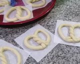 Foto langkah ke 5 dari resep Pretzel ala Auntie Annes🥨.