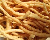 Foto langkah ke 6 dari resep Keripik Bawang / Stik Bawang Asli Renyah Anti Gagal.