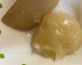 A picture of step 3 of Japanese Muscat Mochi.