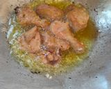 Foto langkah ke 6 dari resep Ayam Goreng Kemiri.