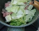 Foto langkah ke 3 dari resep 1020. Tumis sawi putih daging sapi giling.
