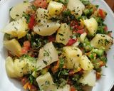 صورة لخطوة 3 من وصفة 🥔سلطه الخضار مع البطاطا المسلوقه🥔