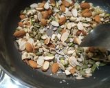 ડ્રાય ફ્રુટ ચીક્કી (Dry Fruit Chikki Recipe In Gujarati) રેસીપી સ્ટેપ1ફોટો