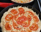 Sajtos szélű pizza recept fázis 9 fotója