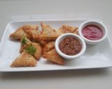 A picture of step 4 of One bite samosa.