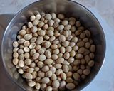 A picture of step 1 of Soyabean Dal Masala Chat.