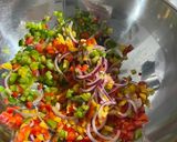 Foto del paso 1 de la receta: Tacos de langostinos y atún